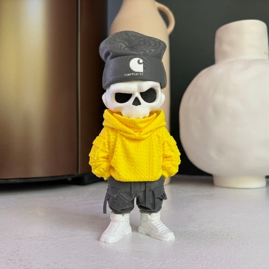 Figurine Squelette Streetwear - Statuette "Urban Skull" avec Sweat et Bonnet - Déco Pop Art et Culture Urbaine