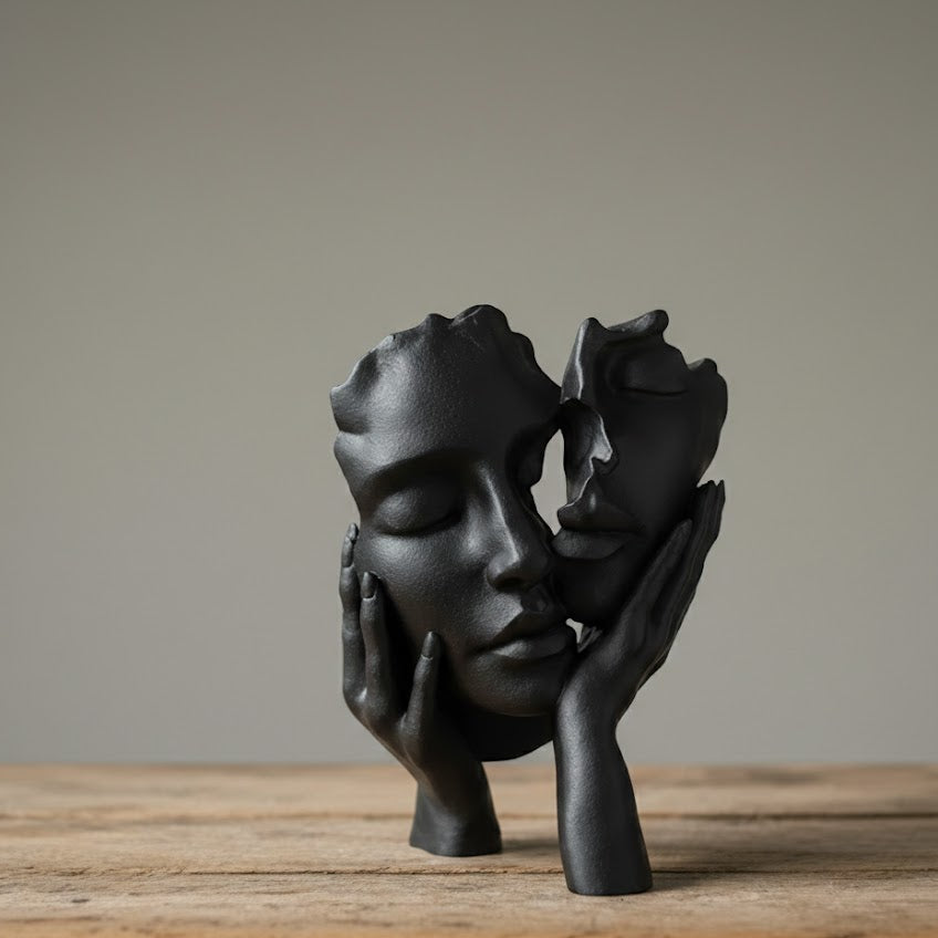 Sculpture visage art moderne - Statue Visages Entrelacés et Mains - Déco Romantique Contemporaine